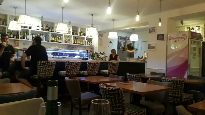 Restaurant Cafeteria Coral