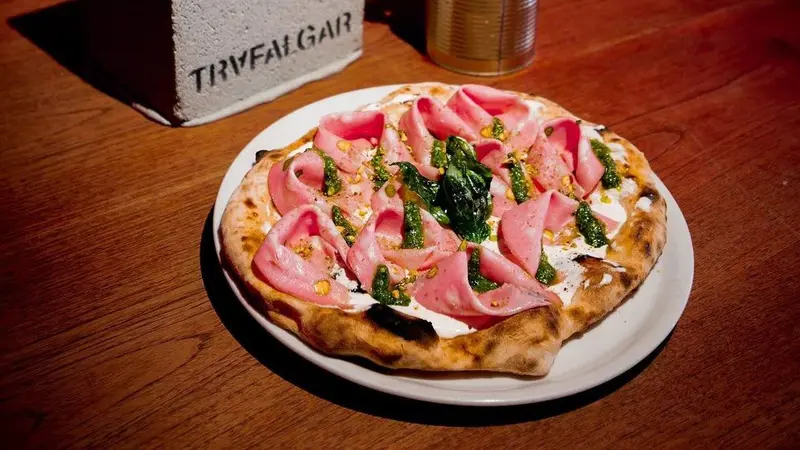 Trafalgar Pizza Club — foto 2