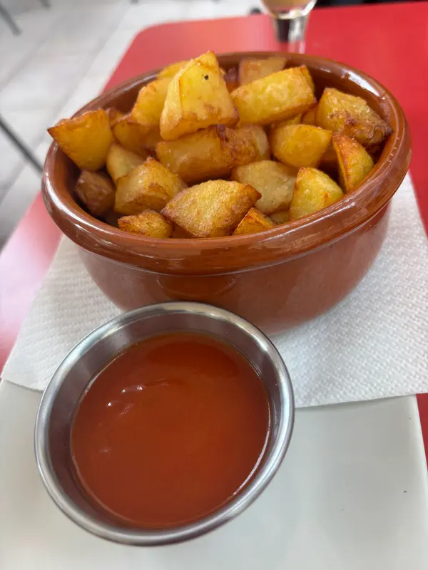 BAR LA NATA, especialistas en croquetones y tortillas — foto 9