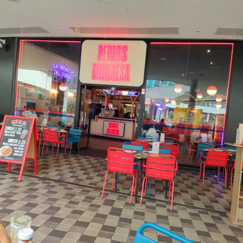 Berto's Milanesa - CC Som Multiespai — foto 3