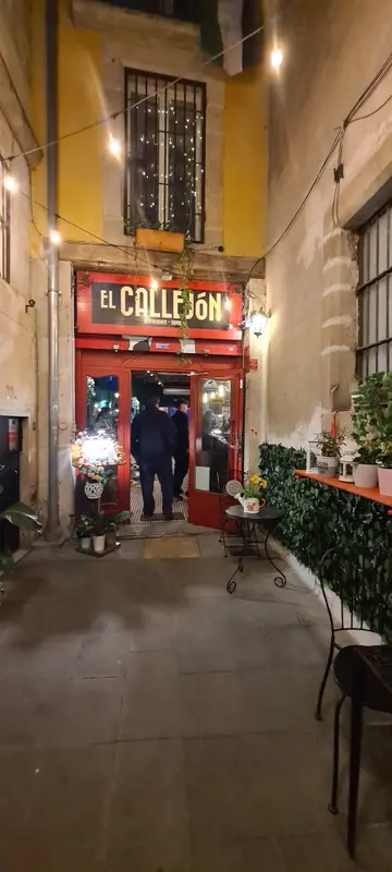 El Callejón — foto 2