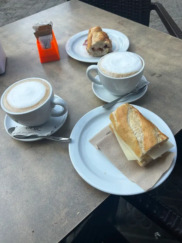 Bar Granja Les Corts — foto 3