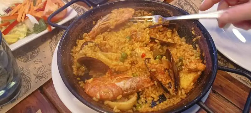 Leonés