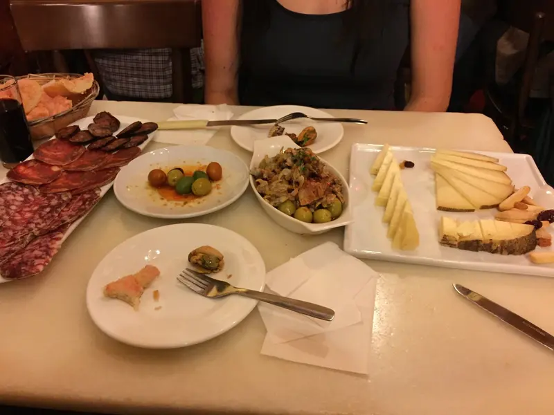 La Bodega — foto 3